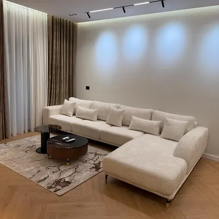 Botanic Zoo Luxury 2br With Free Parking Apartmán Tirana