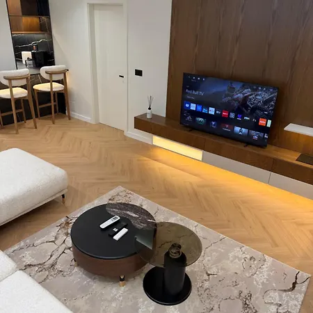 Botanic Zoo Luxury 2br With Free Parking * Tirana