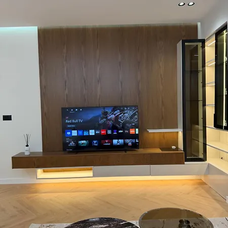 Botanic Zoo Luxury 2br With Free Parking Apartmán Tirana