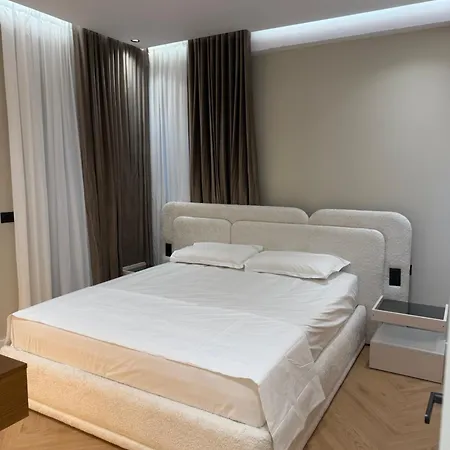 Botanic Zoo Luxury 2br With Free Parking Apartmán