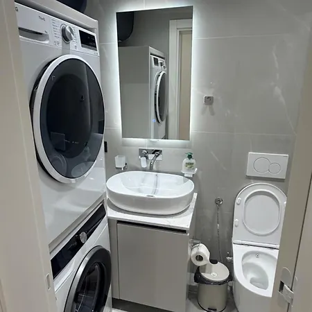 Botanic Zoo Luxury 2br With Free Parking 地拉那